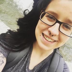 Meet your Posher, Rebeka